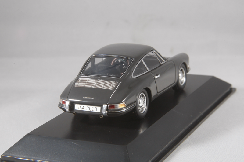 Illustration for article titled Teutonic Tuesday: IAA 2013 Porsche 911 Classic